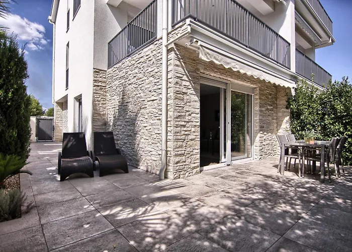 Hd House Ii *